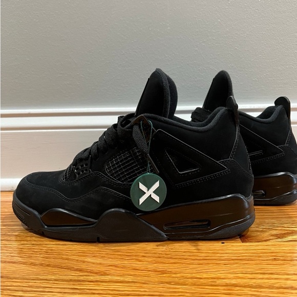 Jordan Black Sneakers